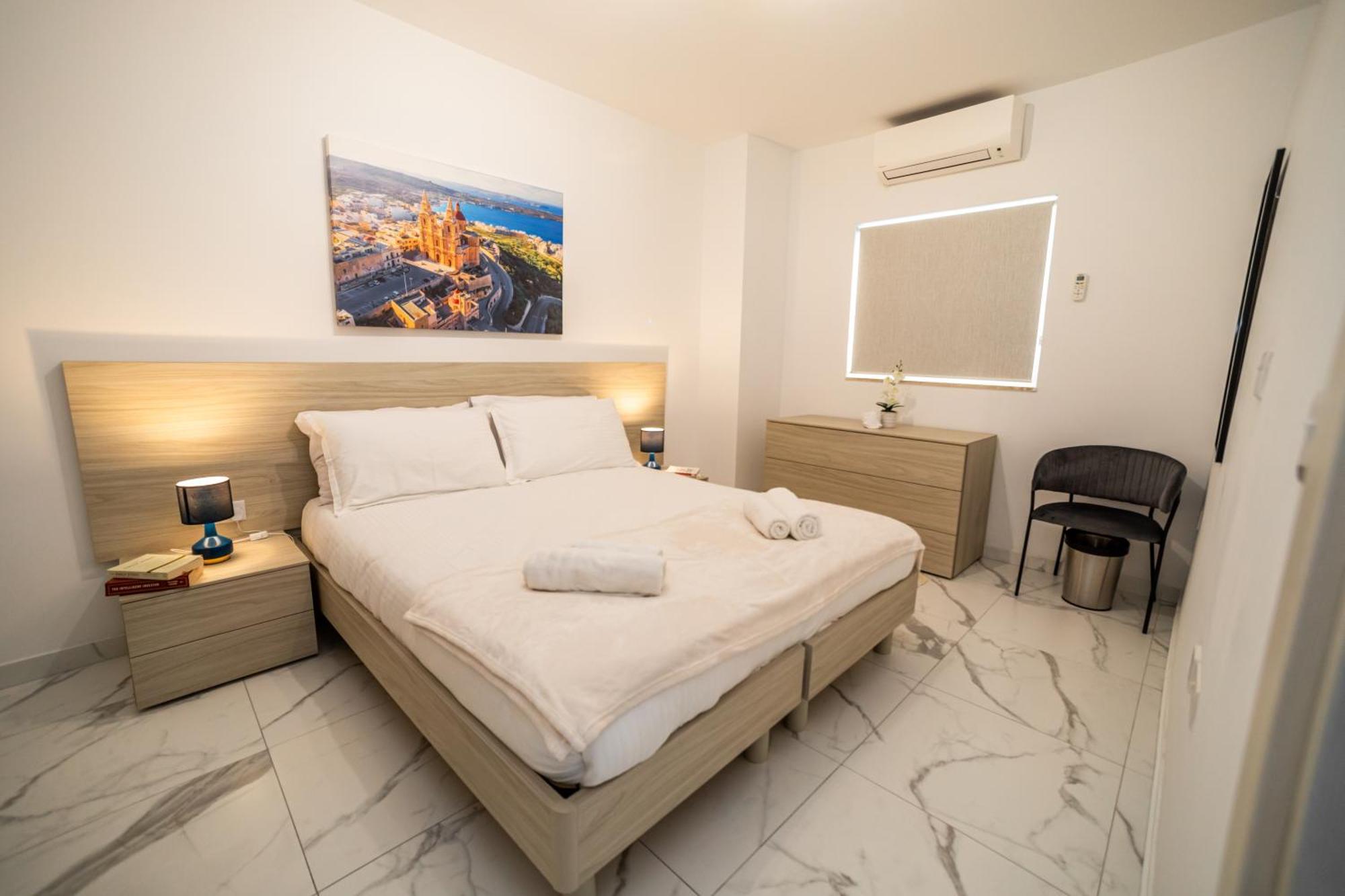 סיינט פול ביי Sea Breeze, Spacious 2-Bedroom Lux Seaside Apartments מראה חיצוני תמונה