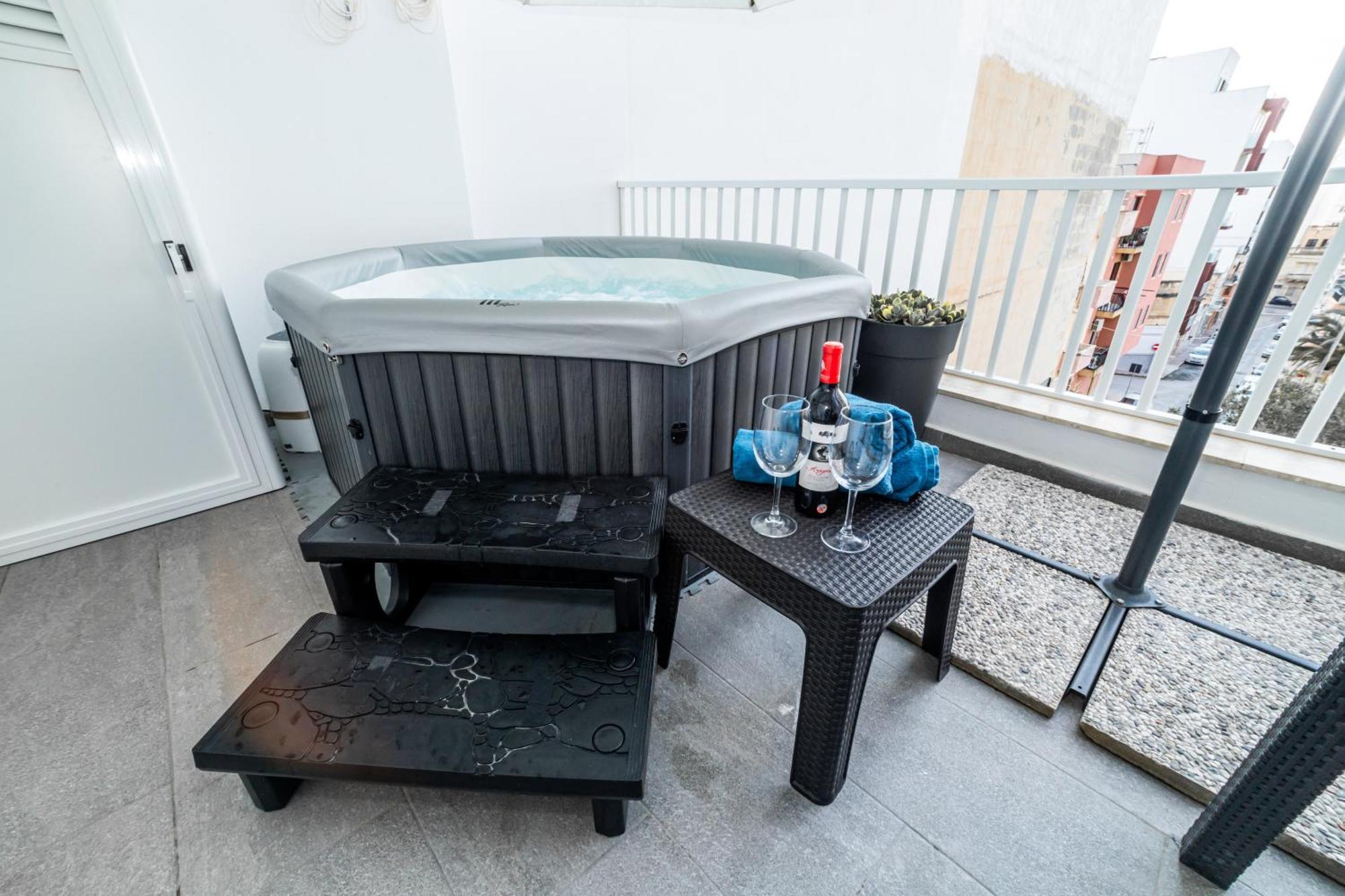 סיינט פול ביי Sea Breeze, Spacious 2-Bedroom Lux Seaside Apartments מראה חיצוני תמונה