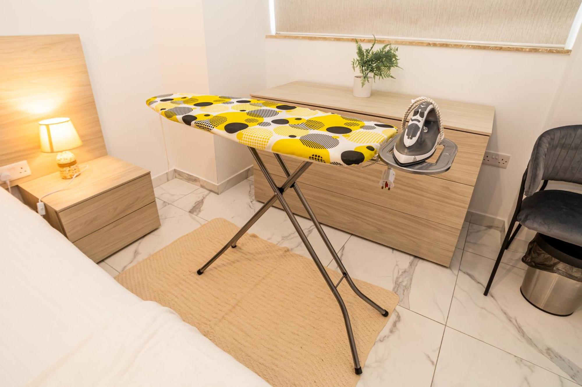 סיינט פול ביי Sea Breeze, Spacious 2-Bedroom Lux Seaside Apartments מראה חיצוני תמונה